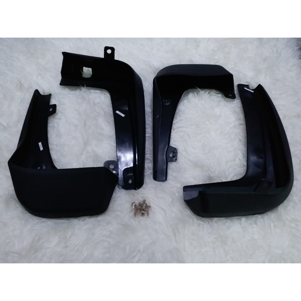 mud guard / karpet lumpur mobil hrv