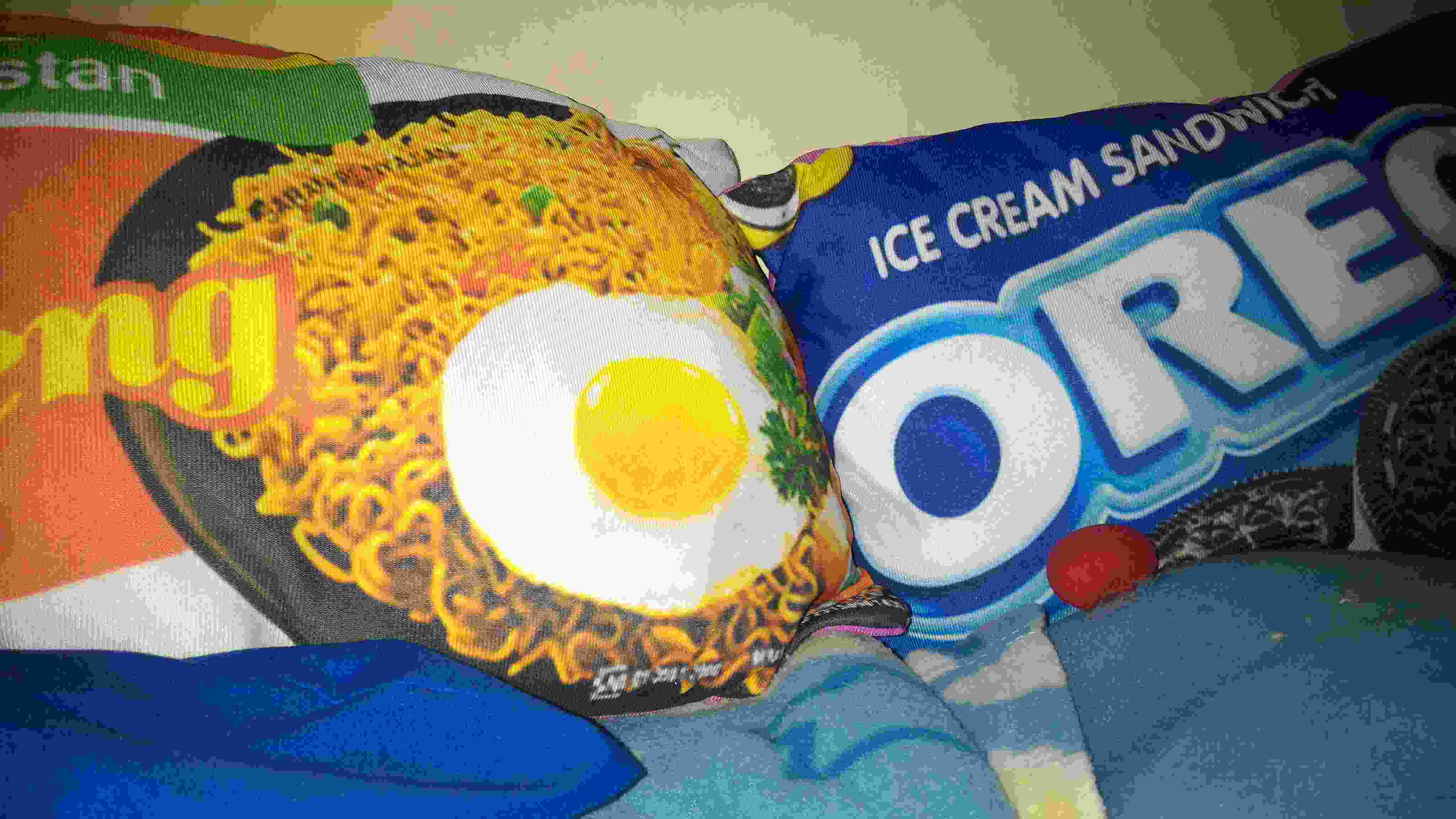 Set Snack Bantal Guling Pensil Bahan Polimicro Motif Pocky