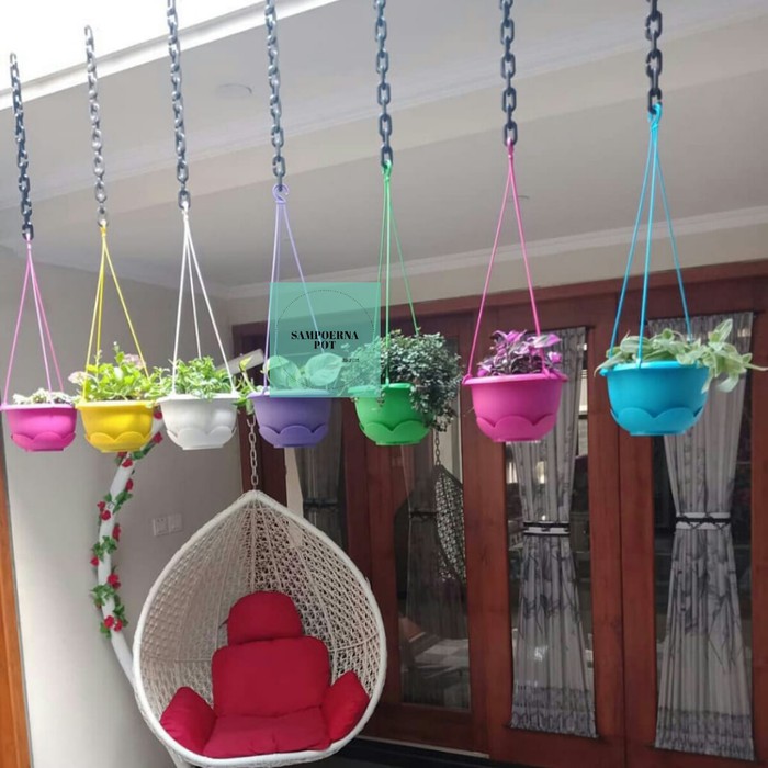 Dijual pot bunga tanaman gantung warna warni 21cm + tatakan bawah - SA - Putih Murah