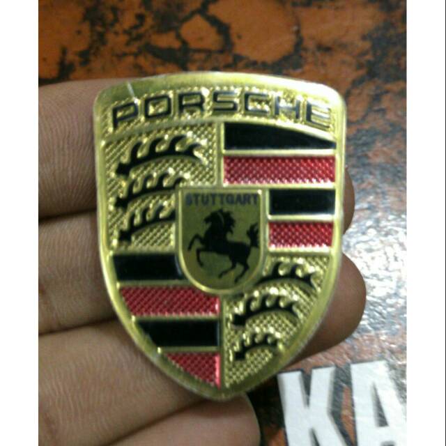 Logo FERRARI kecil