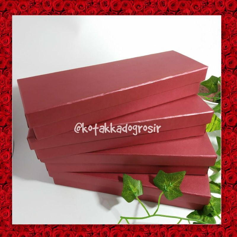 

READY STOK BOX POLAROID PREMIUM JASMINE PAPER 24X7X4 MARUN