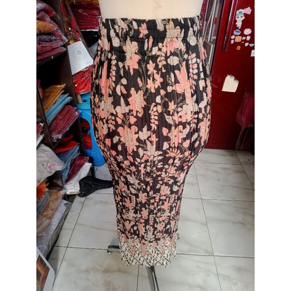COD ROK PLISKET MUAT JUMBO BATIK BAWAHAN KEBAYA ROK BATIK JUMBO-PLISKET-HYVA BLACK