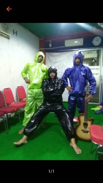 Jas hujan setelan rebook sauna suit SIZE AKURAT.