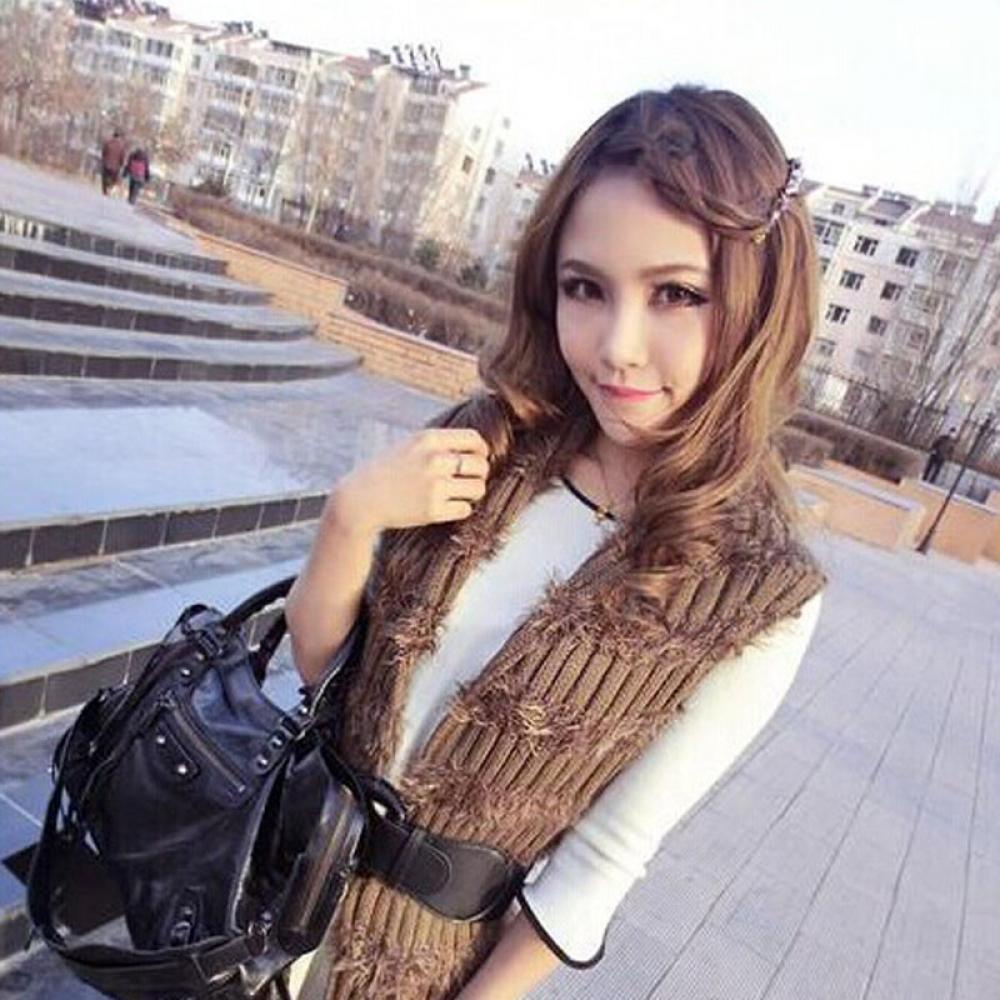 Jepit Rambut Bentuk Nanas Aksen Kristal Berlian Imitasi Warna-Warni Gaya Korea Untuk Wanita