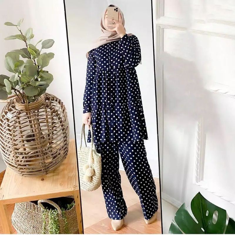 Daily polka set pakaian wanita fashion muslim