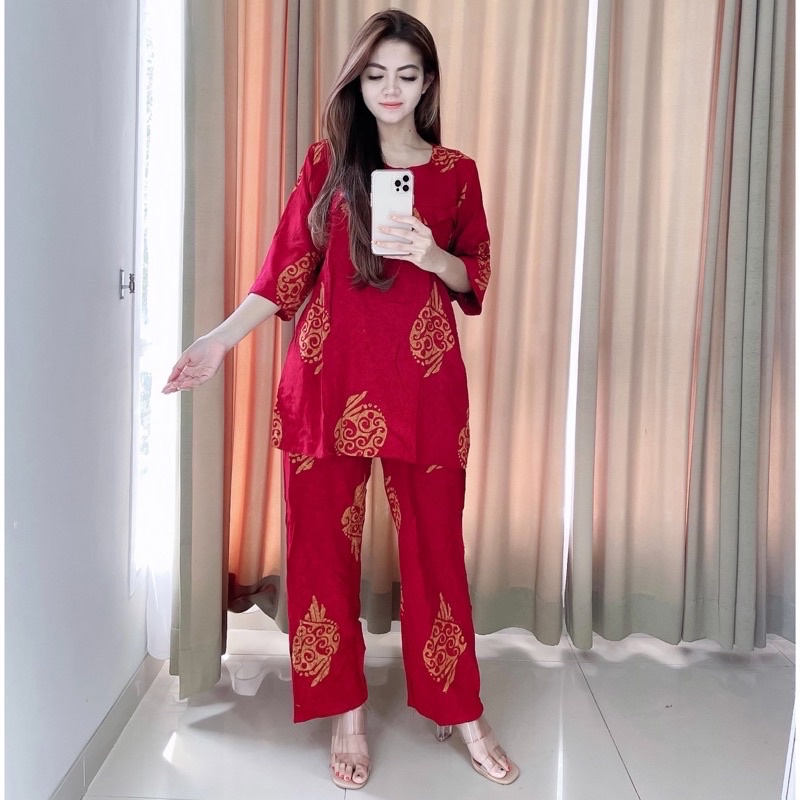 PIYAMA BATIK CAP SETELAN CELANA PANJANG-Merah