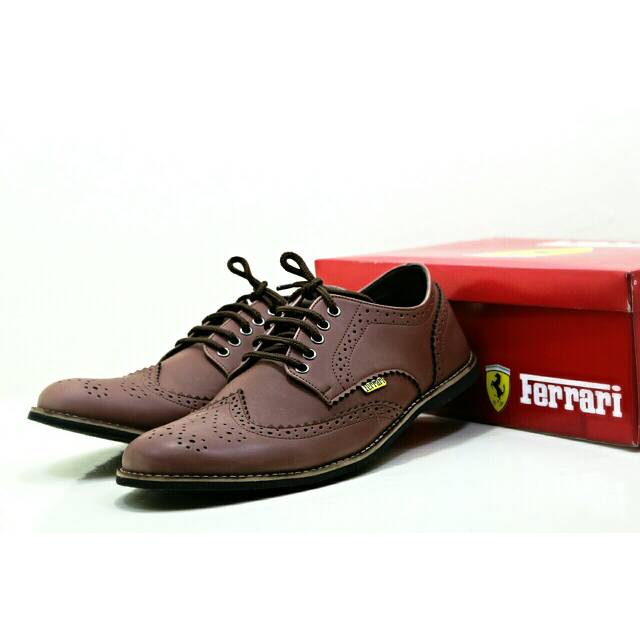 

Ferrari wing tip brown