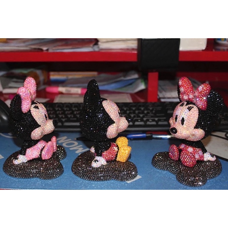 pajangan mickey minnie boneka mickey minnie full blink dasbord kapala bisa goyang Pajangan Mobil Kepala goyang Mickey Minnie Mouse 3 Model