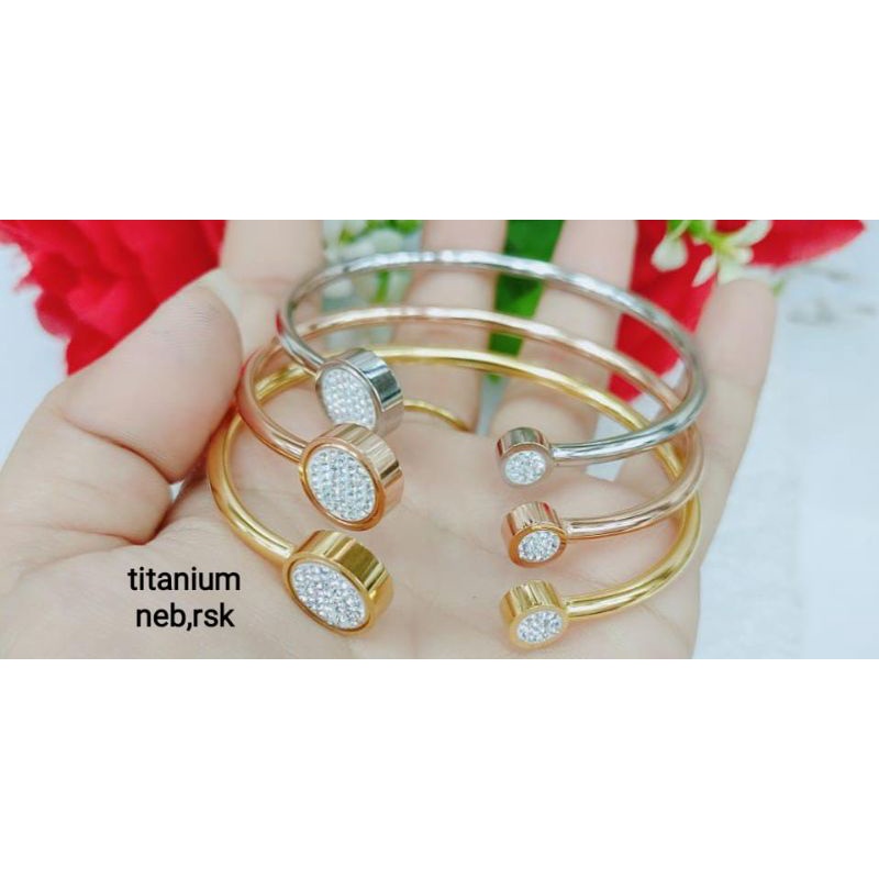 Gelang Boba titanium,tidak luntur,aman dipake mandi ,aman untuk yg alergi xuping