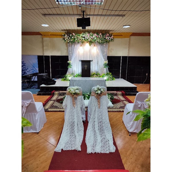 Dekorasi pemberkatan pernikahan gereja + 8 standing flower + red carpet