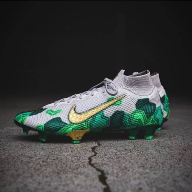 Sepatu bola nike mercuial ori