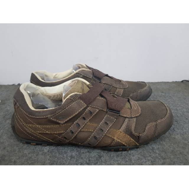 skechers wide fit running shoes