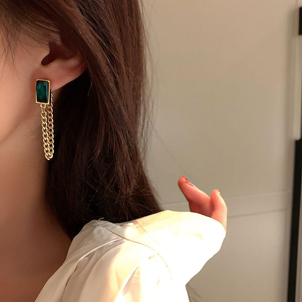 Mxbeauty Anting Stud Wanita Hadiah Vintage Rantai Pesta Rumbai Logam Korea Drop Earrings