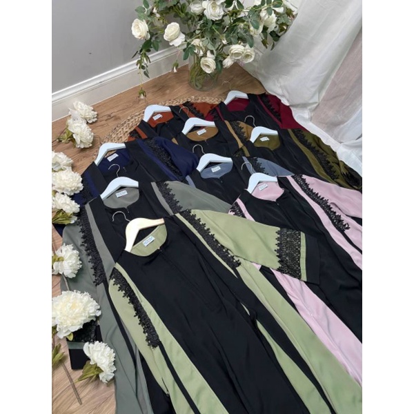 Zunaira abaya by Mahira