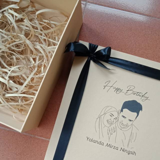 

KOTAK KADO 32x30x15 || BOX KADO/ BIRTHDAY / WEDDING / HAMPERS / BOX AESTETIK