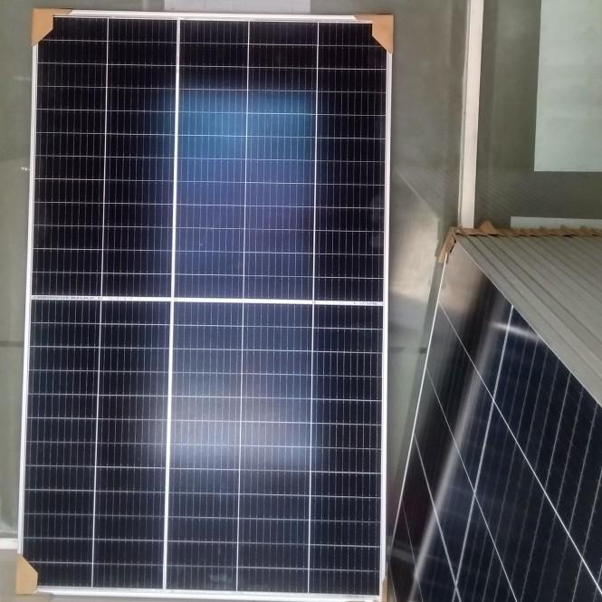 Panel Surya / Solar Sel / Solar Panel Monocrystalline 400WP Trinasolar