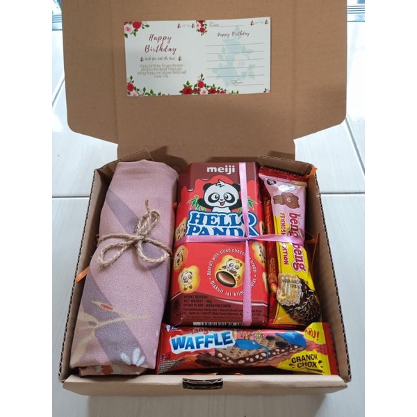 

Kado Ultah dan Wisuda Hampers (Gift Box)