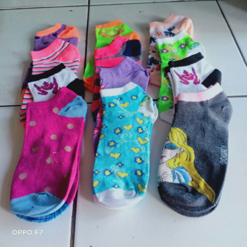 KAOS KAKI PENDEK MOTIF (12 pasang)