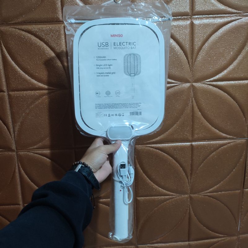 Miniso USB Electric Mosquito Bat Raket Nyamuk Rechargeable