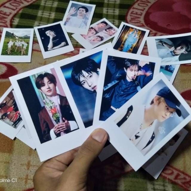 WATERPROOF CETAK FOTO POLAROID UKURAN 6,4CM X 9,4CM MURAH MERIAH MEDAN