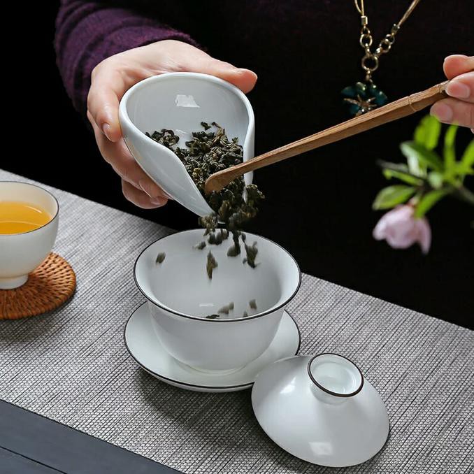 

Toko Spesialis Teh. Tea Scoop Display Teh Keramik Bunga Kamila Ol Shop.