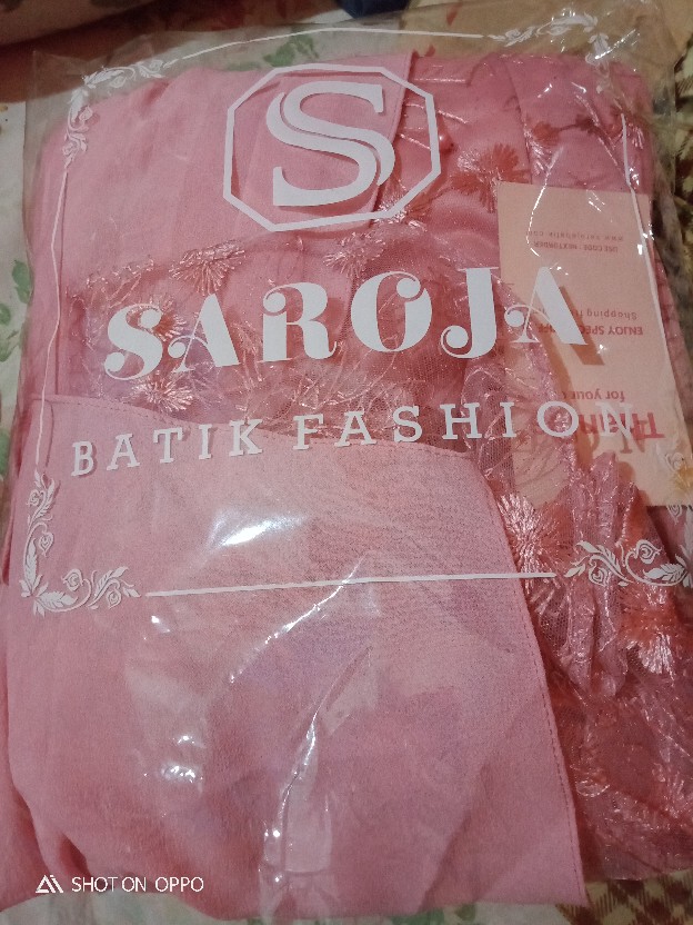 Couple Batik Terbaru 2021 Brukat Premium Sarimbit Batik Kebaya Batik Rnb Batik Couple Keluarga