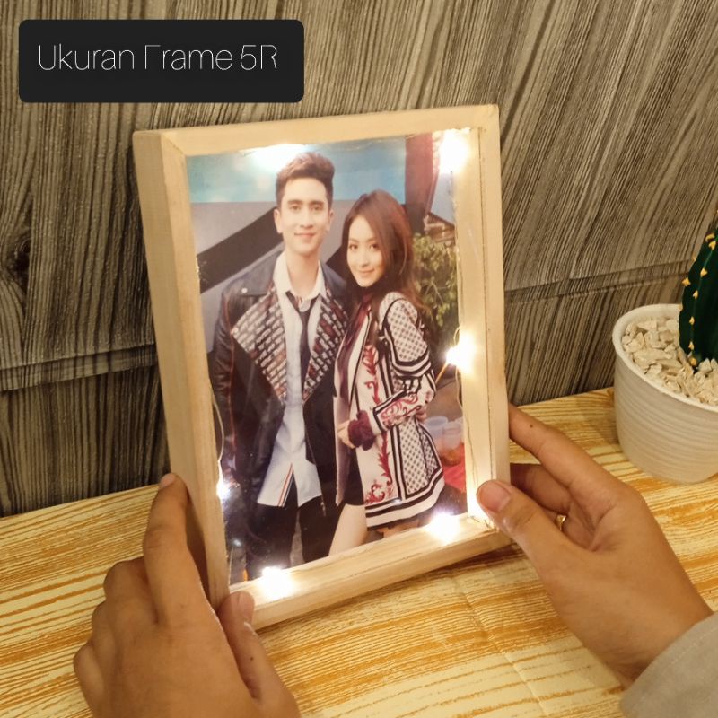 [PROMO NEW PRODUCT] PAKET CETAK FOTO SCRAPFRAME 3D POP UP FRAME 3D 6R + LED CUSTOM GIFT