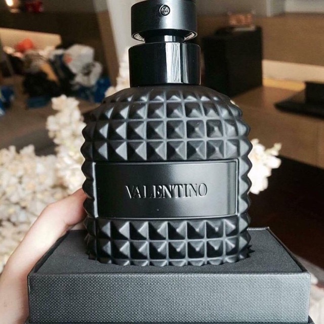 Valentino Uomo Noir