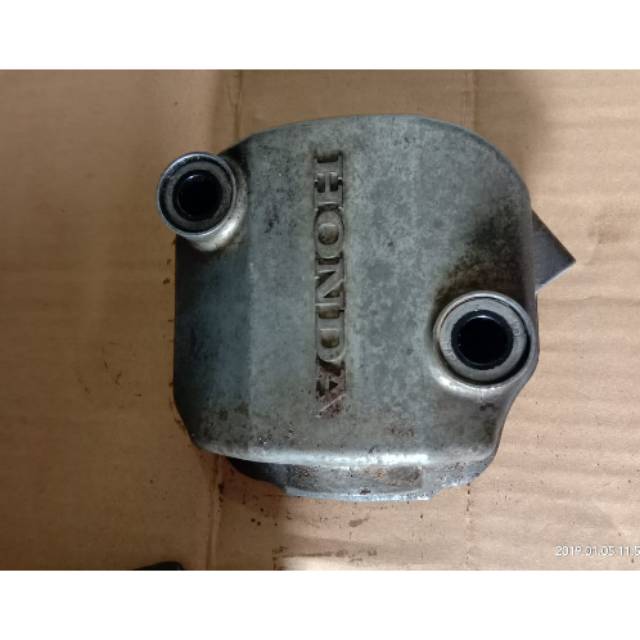 Tutup cover cylinder head revo absolut/blade/revo fi