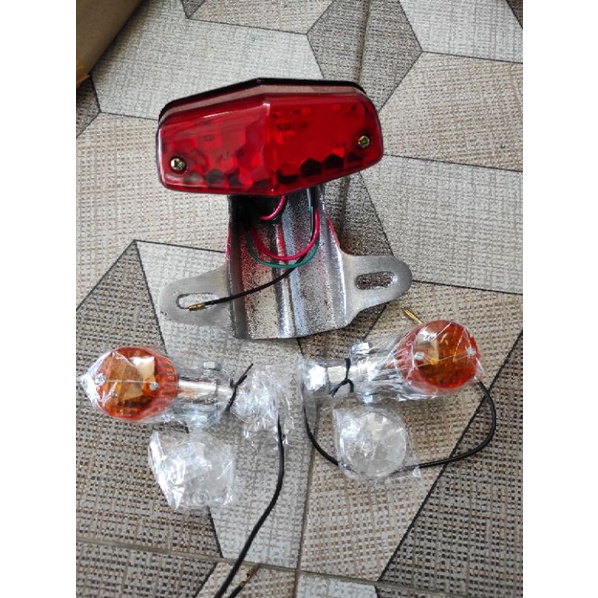 lampu stoplamp belakang cb BSA led bagus sudah set pangkon set SEN RETING
