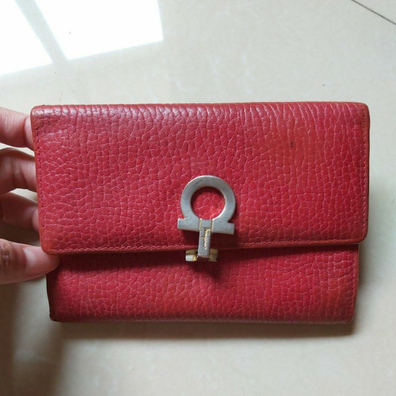 salvatore ferragamo wallet authentic