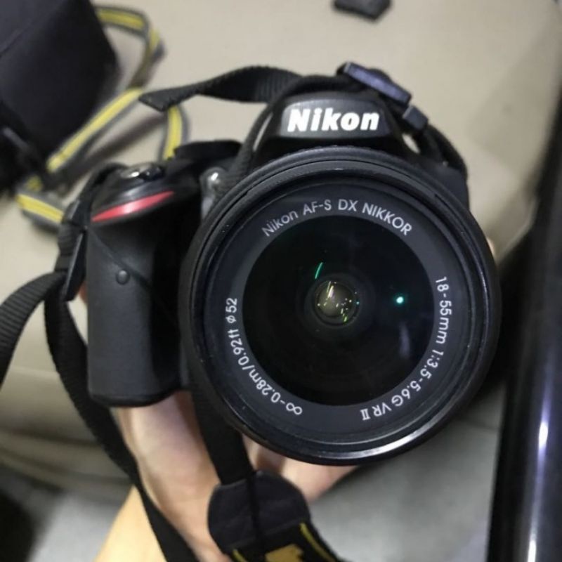 Preloved Kamera DSLR Nikon D3200 bekas mulus pemakaian pribadi