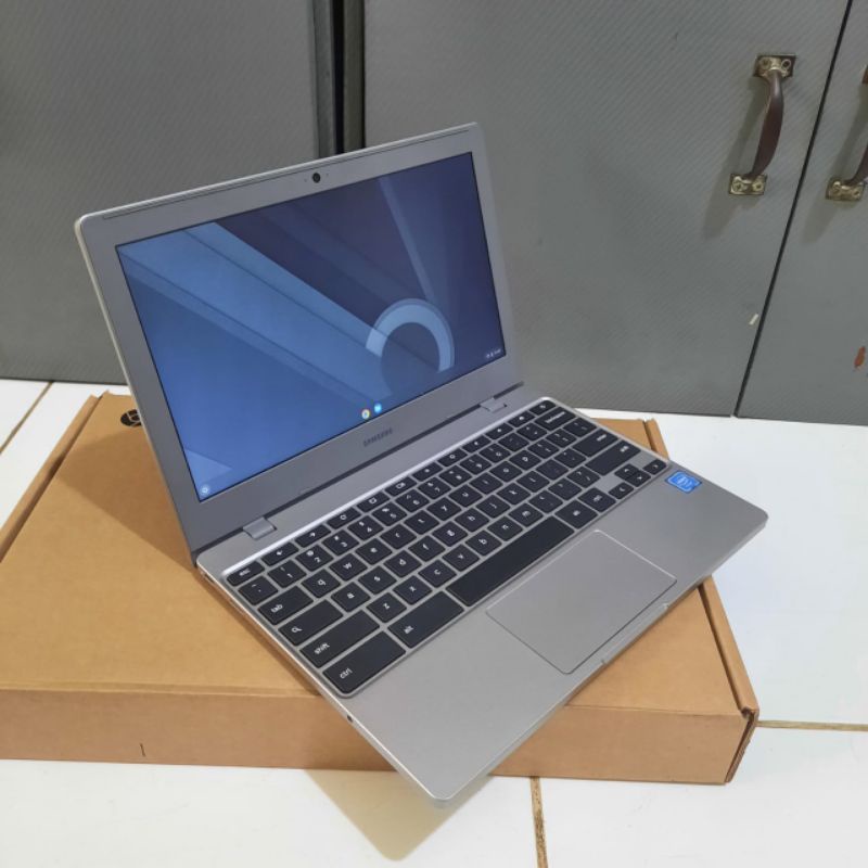 Samsung Chromebook 4, XE310XBA Ram 4GB OS.CHROMEBOOK SUPER SLIM RINGAN ENTENG