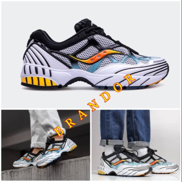 running shoes for men deals