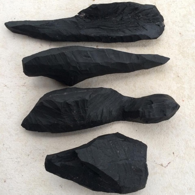 Bongkahan Kayu Gahru Hitam Asli Kalimantan 09