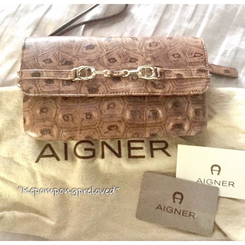 Preloved dompet Aigner