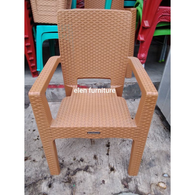 KURSI PLASTIK ROTAN NAPOLY PAKAI SANDARAN TANGAN