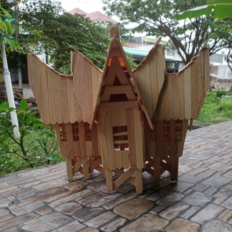 miniatur rumah padang stik es krim adat gadang atapnya 5 lengkung