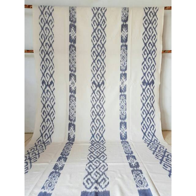 Kain tenun Blanket halusan  putih motif toraja new