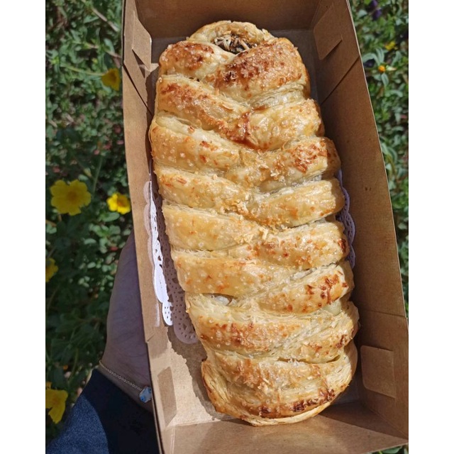 

Banana Strudel ( Pastry Cake )