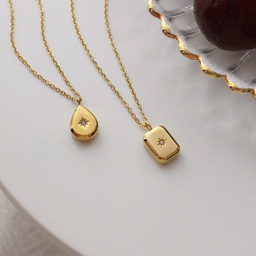 Needway  Party Gift Necklaces Elegant Metal Choker Clavicle Chains Drop Shaped Pendant Gold Color Women Girls Diamond Rectangle Pendant Sun Korean Style