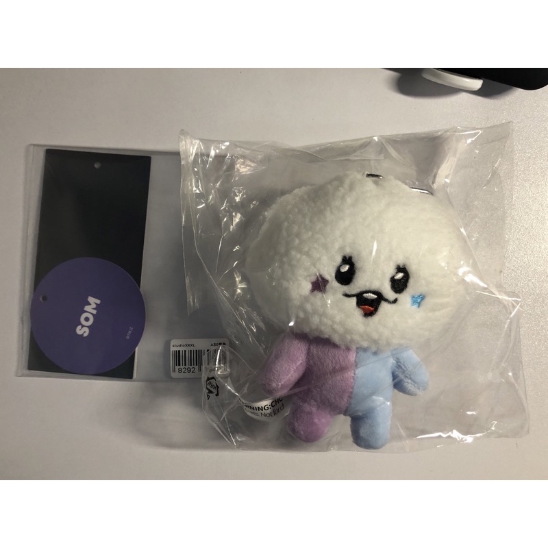 bagcharm som truz treasure [preloved]