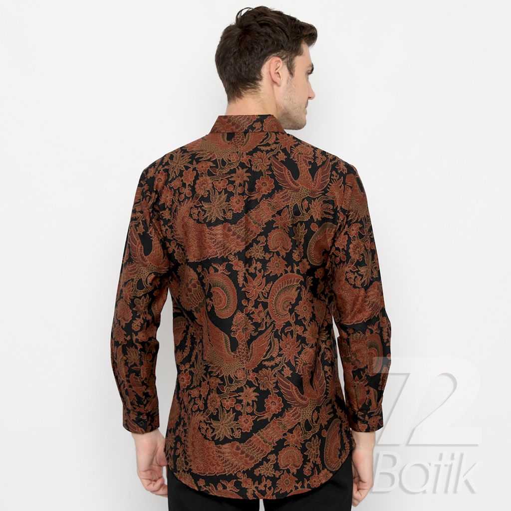 BATIK PRIA LENGAN PANJANG Kemeja Hem Slimfit Premium Motif Merak Warna Hitam Coklat 721008 CAP 72 - Baju Kemeja Atasan Pakaian Setelan Batik Pria Cowok Laki Laki Remaja Keluarga Kantor Lengan Panjang Modern Slimfit Slim Fit Premium Kekinian