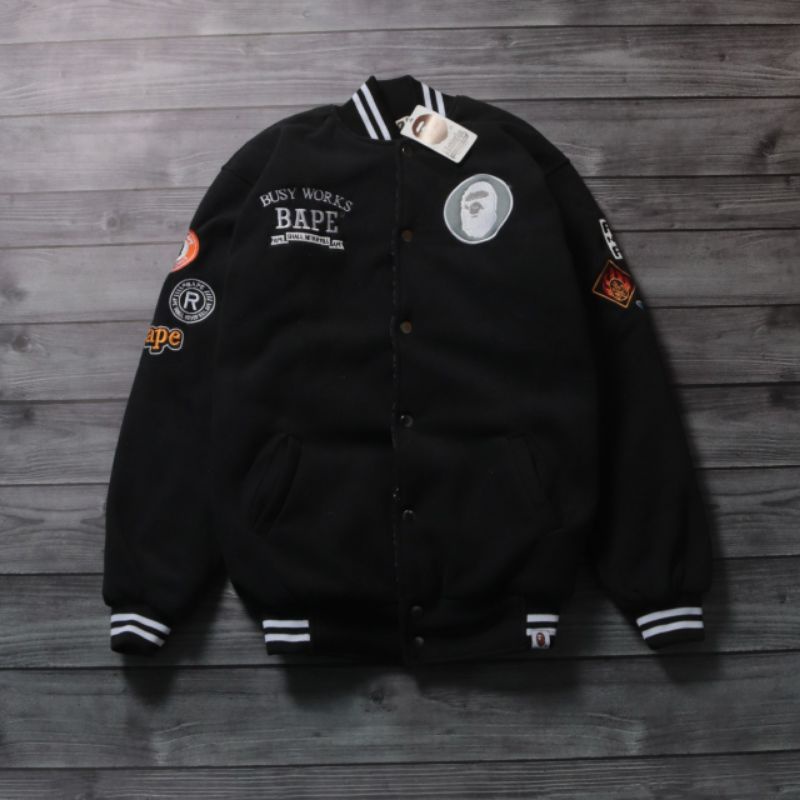 JACKET VARSITY BAPE / JAKET VARSITY A BHATING APE PRIA