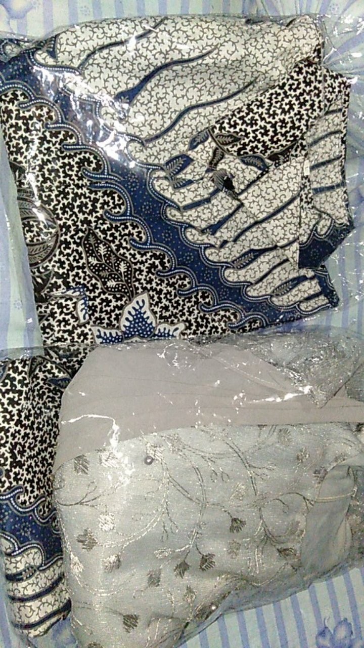 [real Pic] Batik Couple Yulia Kebaya Batik Modern Batik Couple Sarimbit Brokat Brukat - Bs142