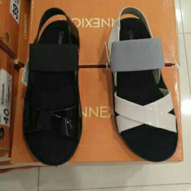 Sandal wanita merk connection