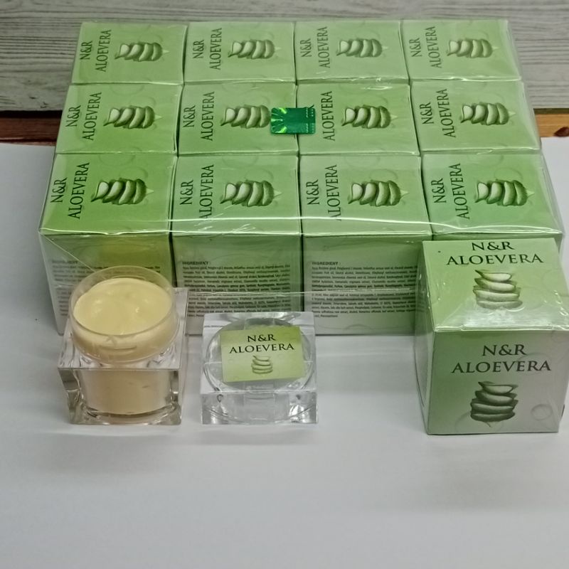 CREAM N&amp;R Aloevera Original [Siang&amp;Malam]//mencerahkan &amp; menutrisi kulit wajah dengan super extra &amp; membuat wajah jadi Glowing