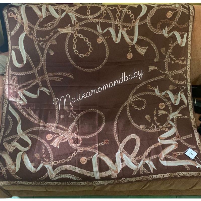 buttonscarves chain wood as is item