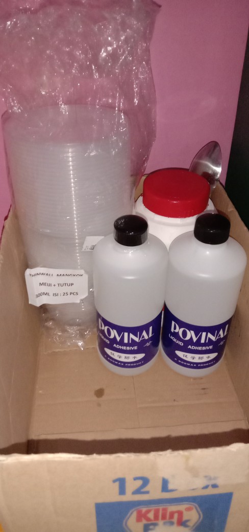 Thinwall Mangkuk / Bulat + Tutup 300 Ml ( 1 Pack = 25 Pcs )