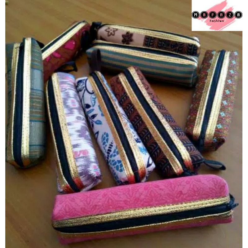 

Tempat pensil batik